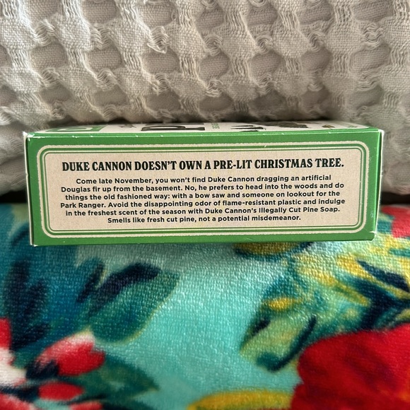 Duke Cannon supply Co. ILLEGALLY cut Pine big ass brick of soap BAR SOAP NEW🌲 - Picture 3 of 6